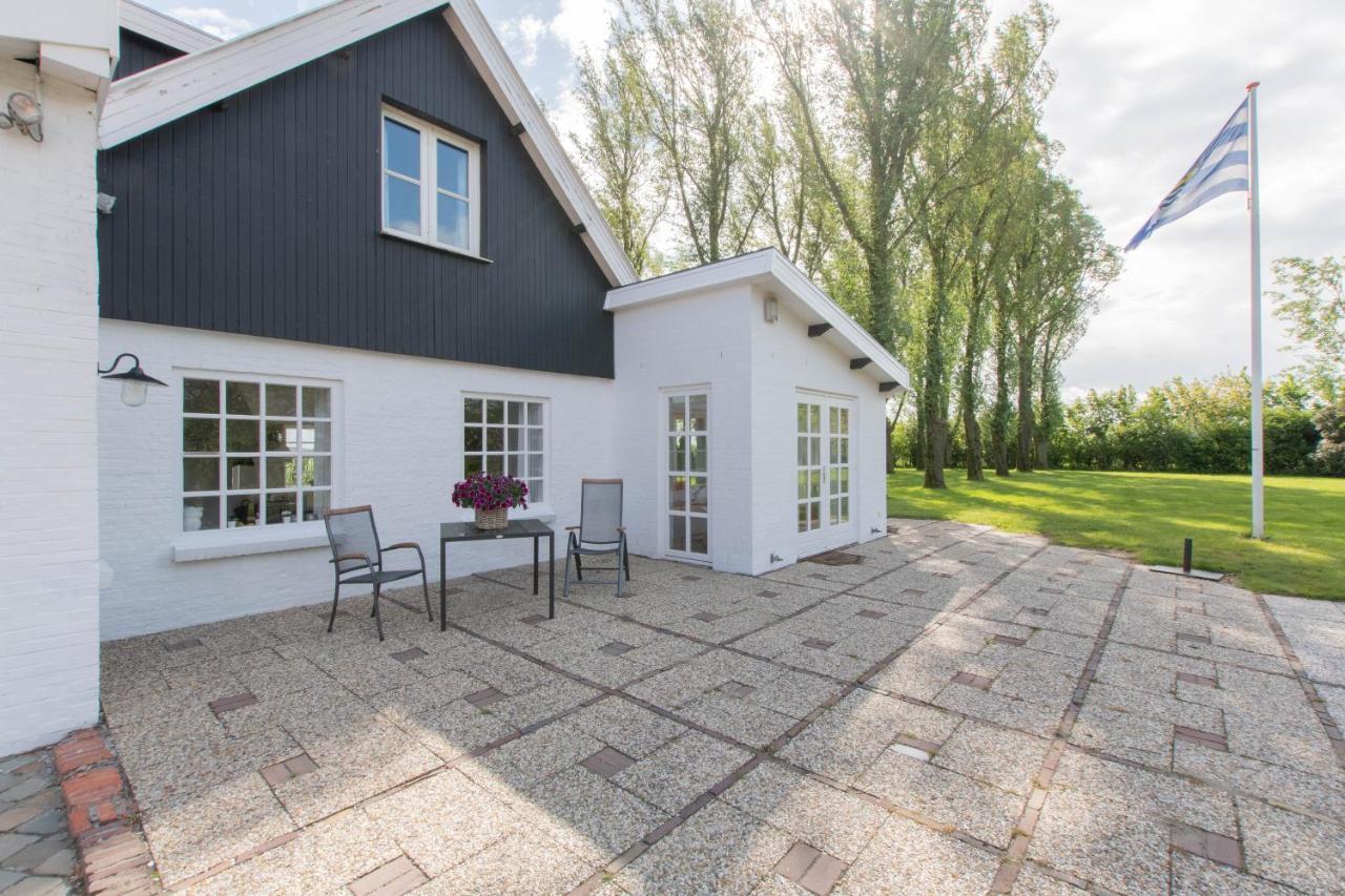 Prachtig Gelegen Vrijstaand Landhuis Hansweert ภายนอก รูปภาพ